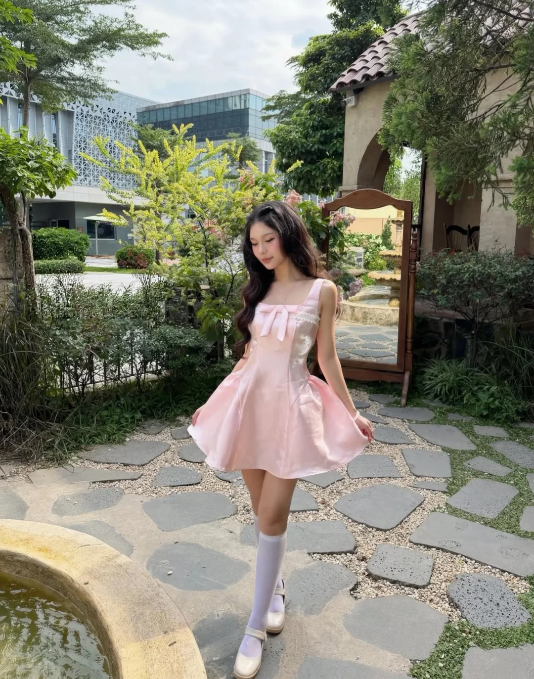 Ảnh 5 của Đầm satin ngắn hồng pastel size S