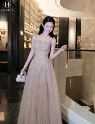 Photo 2 of Váy dạ hội ren tulle be size M