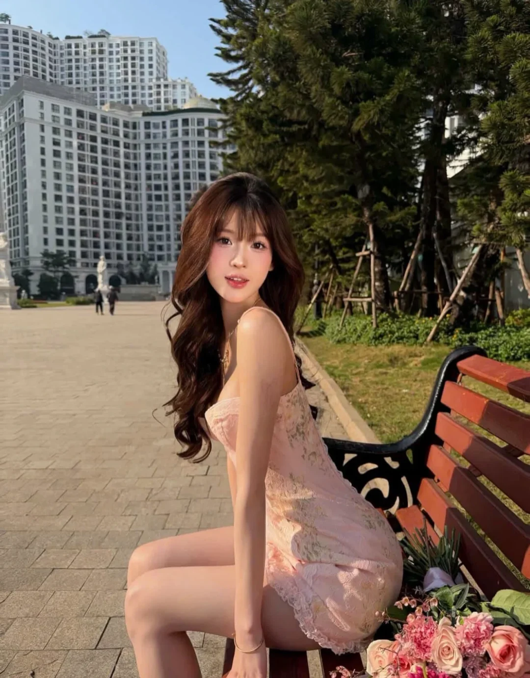 Photo 1 of Váy ngắn hai dây hoa nhí hồng pastel nữ