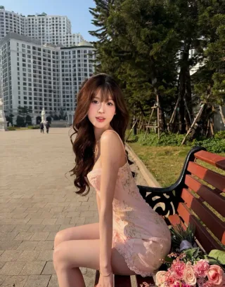 Photo 1 of Váy ngắn hai dây hoa nhí hồng pastel nữ