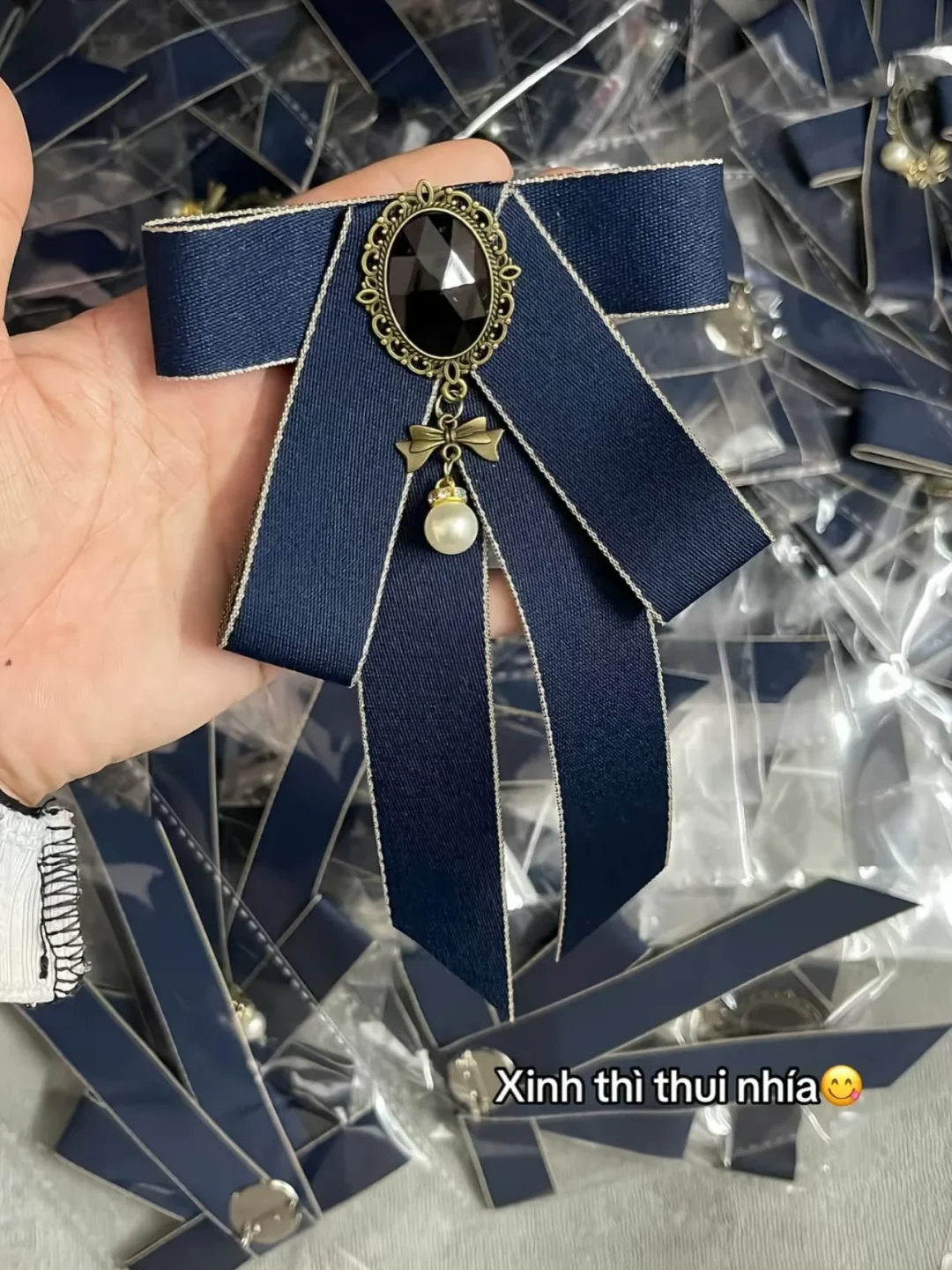 Ảnh 7 của Áo cử nhân nữ xanh navy TC Dress