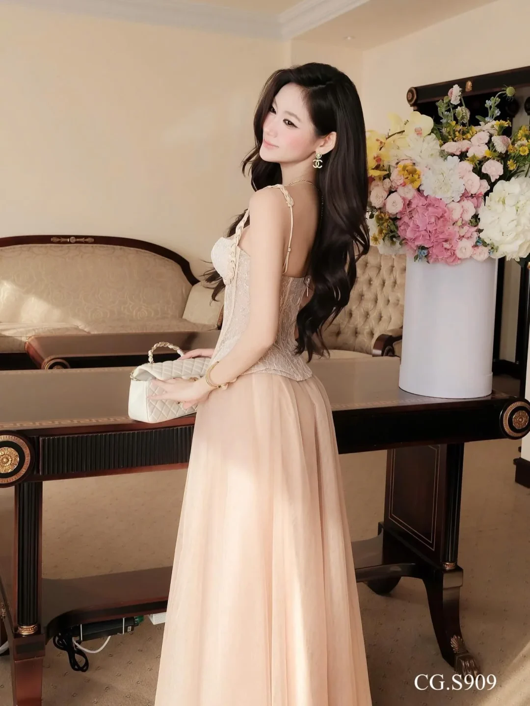 Photo 3 of Váy corset ren tulle beige nữ
