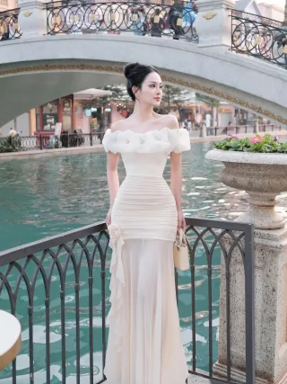 Ảnh 1 của Váy trắng trễ vai dạ hội nữ