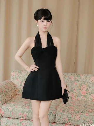 Photo 2 of Đầm đen cúp ngực halter dự tiệc nữ
