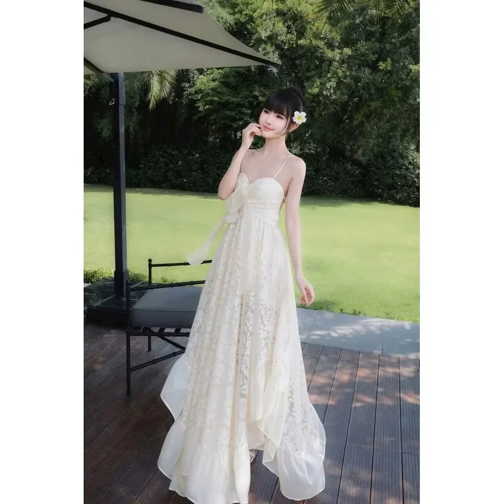Ảnh 1 của Đầm Ren Dài Nơ Eo Màu Kem