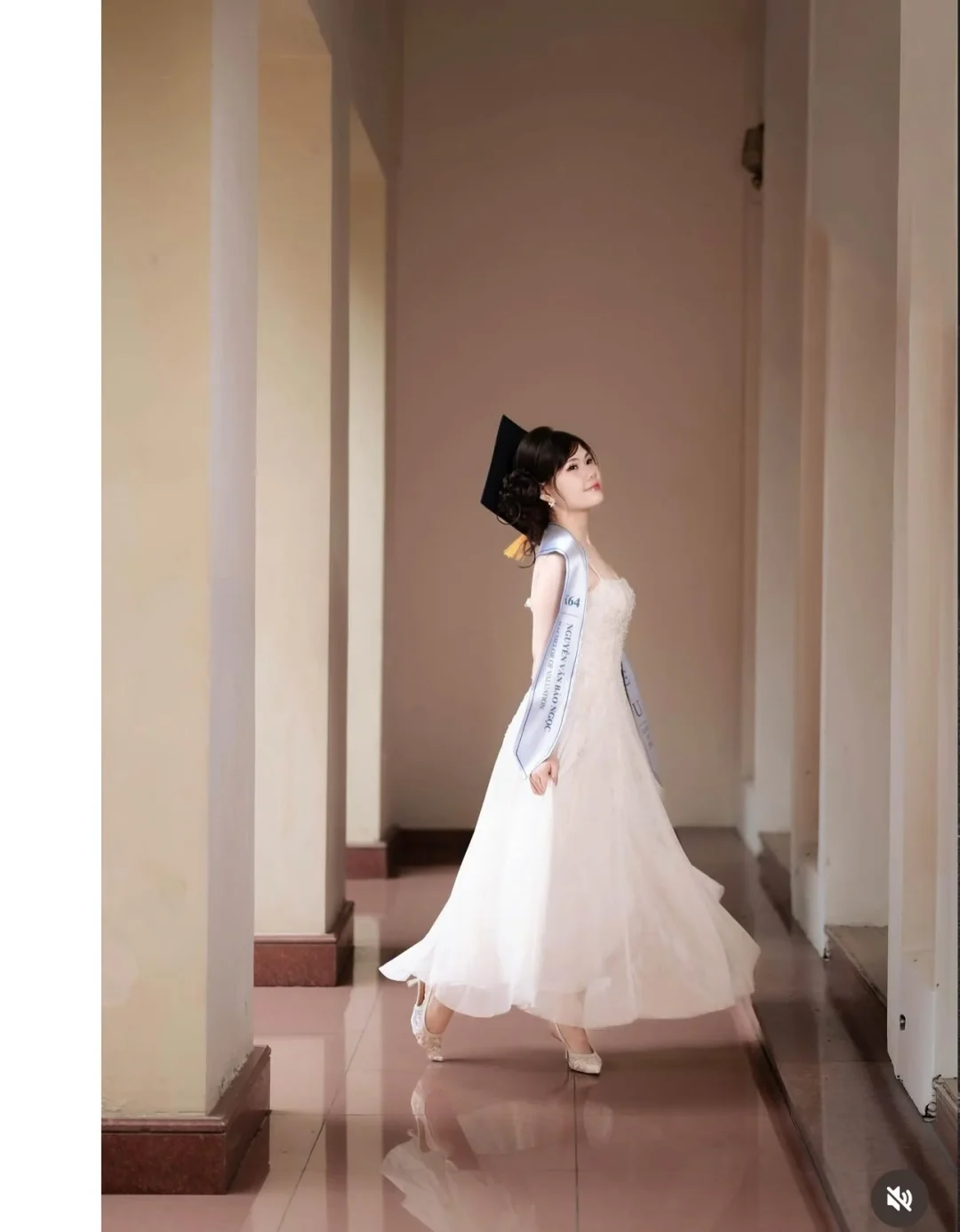 Ảnh 1 của Đầm trắng ren hai dây Loris size M