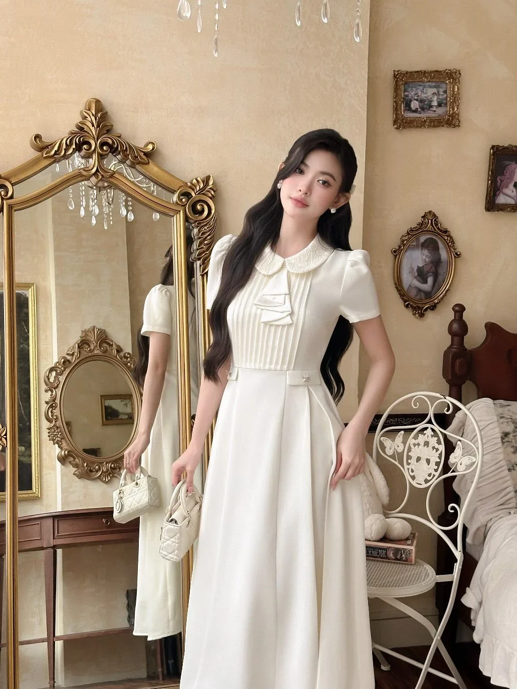 Ảnh 1 của Váy midi trắng cổ sen Elysnie