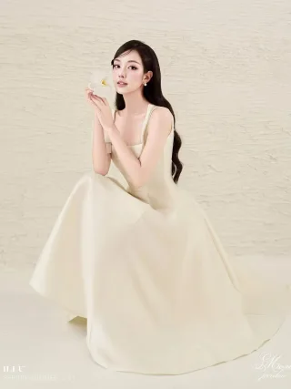 Ảnh 3 của Đầm hai dây nơ vai kem H.I.U fashion