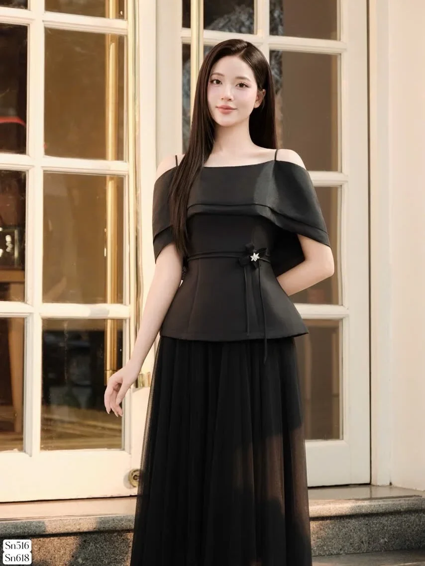 Ảnh 1 của Váy đen trễ vai peplum nữ size L