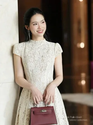 Ảnh 2 của Váy ren trắng midi nữ thanh lịch