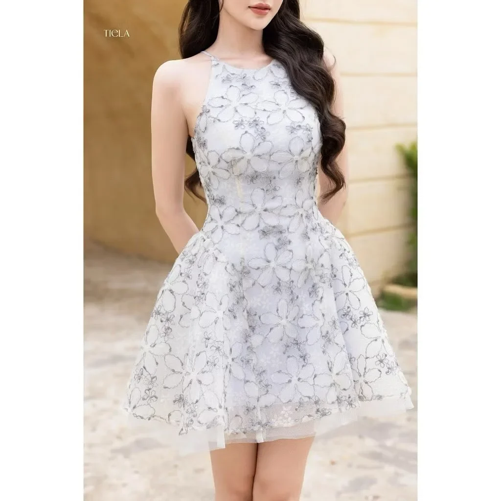 Ảnh 2 của Váy ngắn ren hoa trắng Tiela nữ
