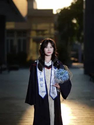 Photo 4 of Đầm tốt nghiệp voan trắng TC Dress A301