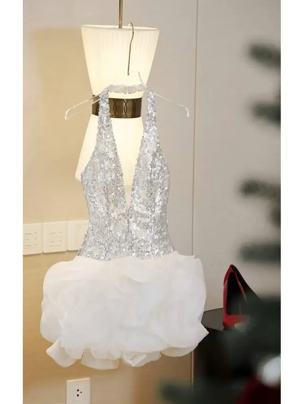Ảnh 4 của Váy sequin ngắn bạc A125 dự tiệc nữ