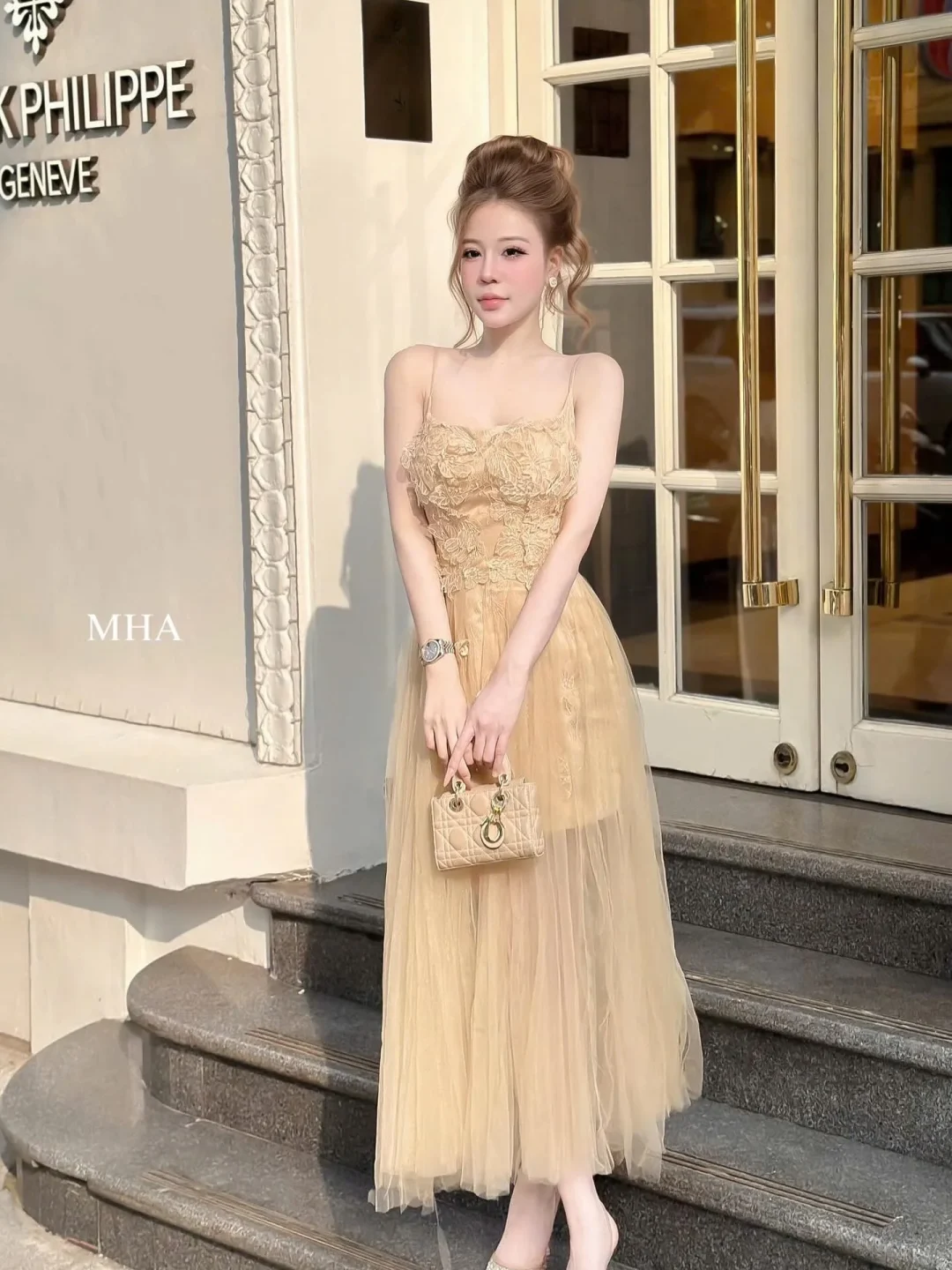Ảnh 1 của Váy tulle ren be hai dây dạ hội nữ