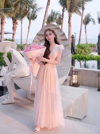 Ảnh 3 của Váy dạ hội hồng nhạt voan lấp lánh size M