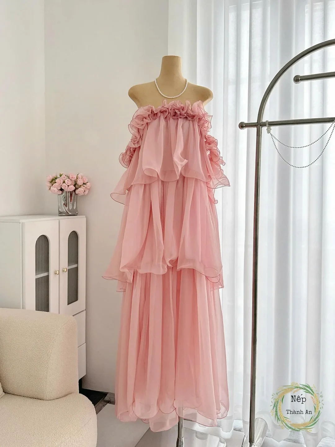 Photo 1 of Váy dự tiệc hồng bèo voan nữ