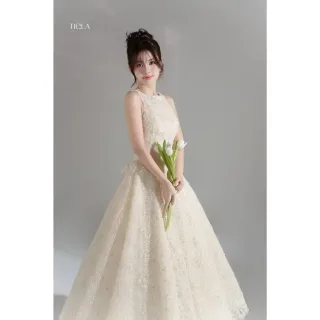Photo 2 of Đầm Ren Trắng Kem Dạ Hội Tiela