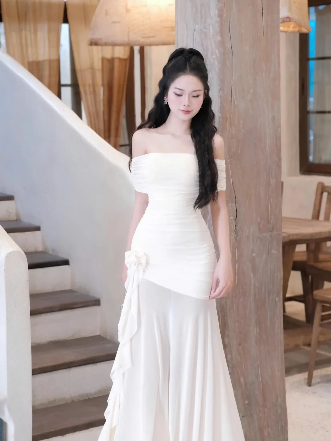 Ảnh 2 của Đầm trắng trễ vai dự tiệc TC Dress