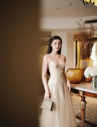 Photo 4 of Váy dạ hội ren be Chouchou size M