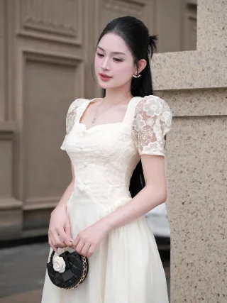 Photo 2 of Váy tiệc voan kem ren hoa nữ