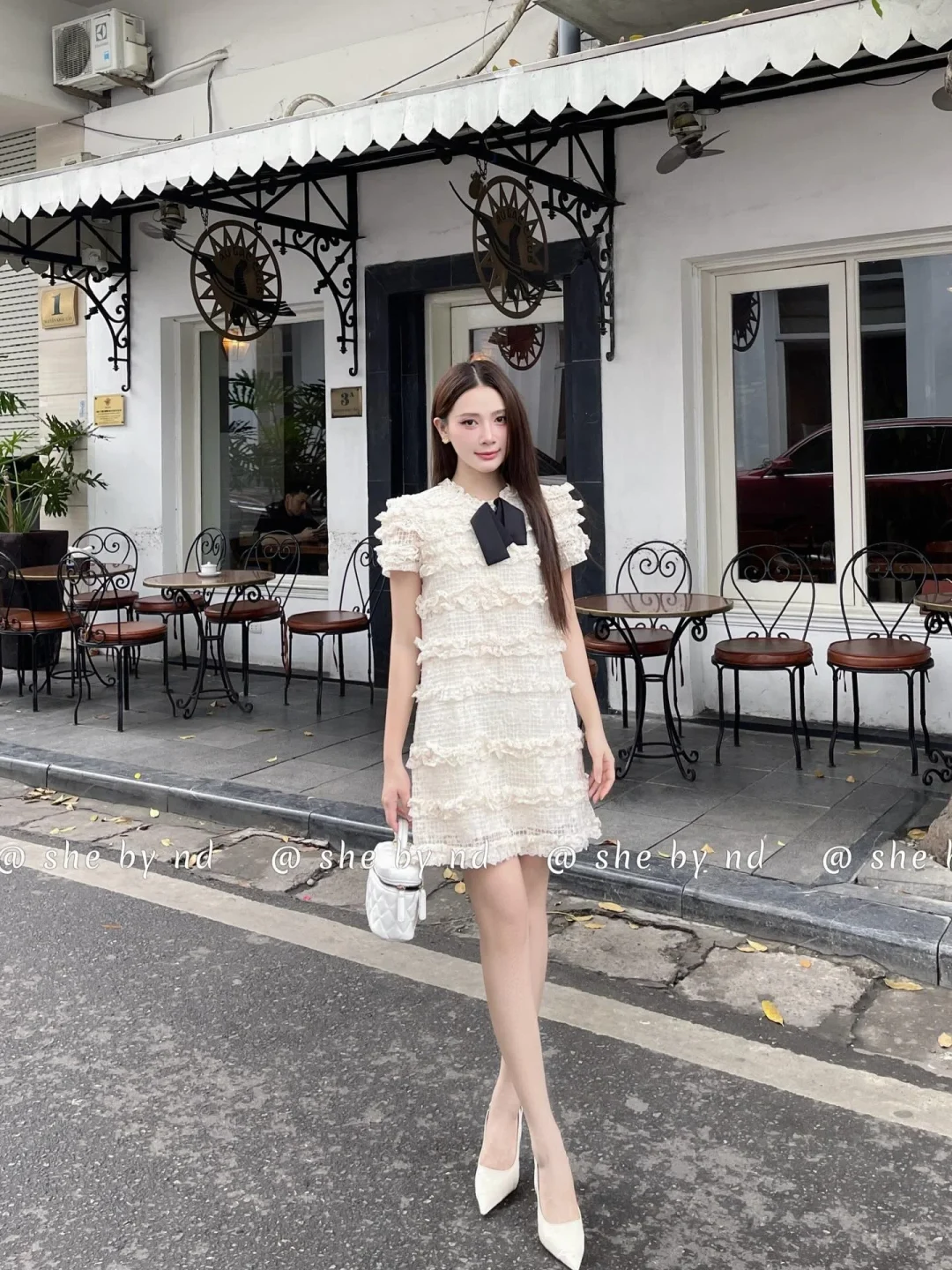 Photo 1 of Đầm tweed trắng ngắn nơ đen nữ