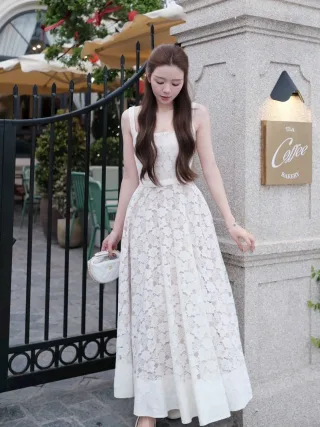 Photo 2 of Váy ren trắng dài A457 size M