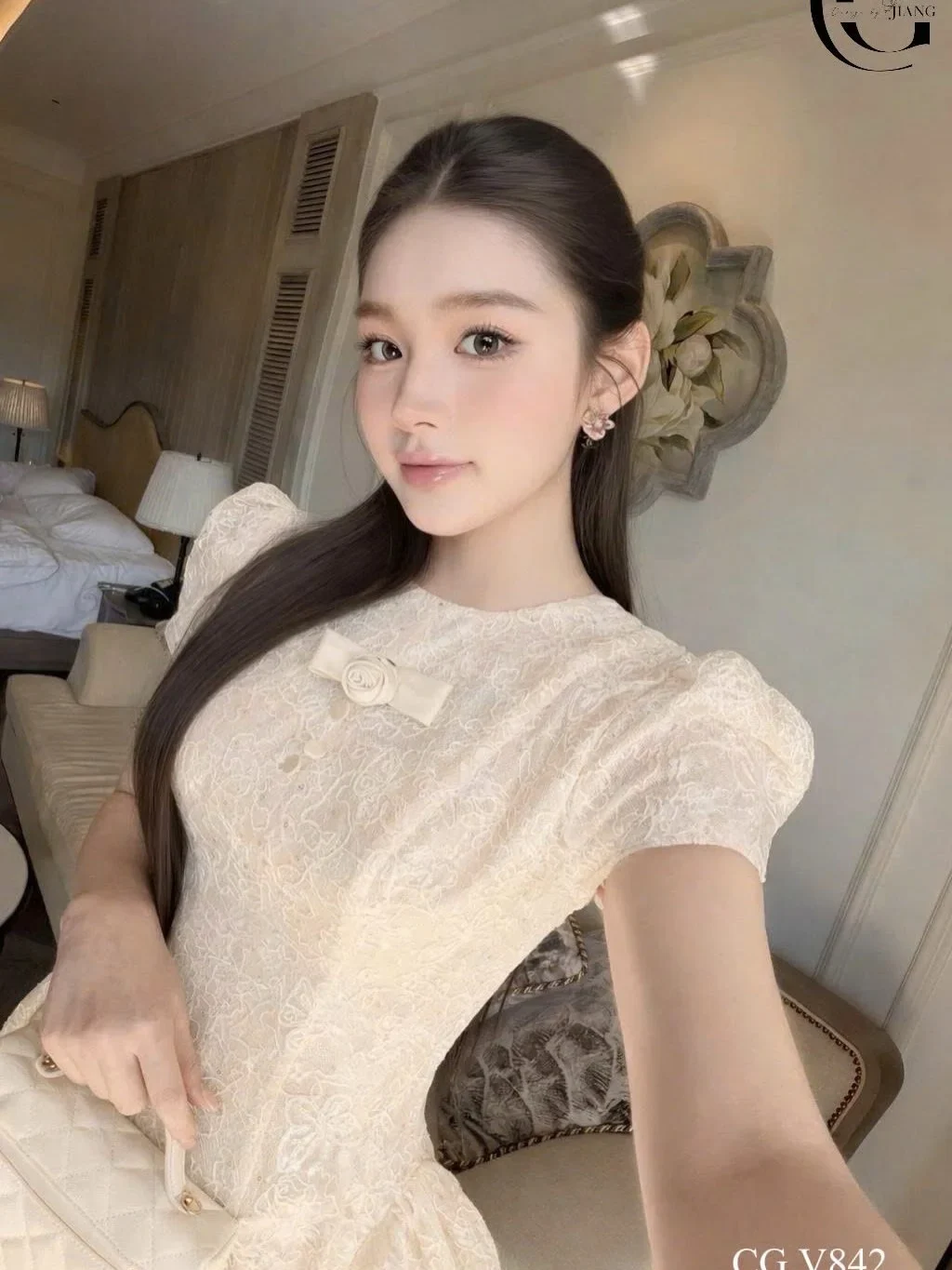 Photo 2 of Đầm ren kem tay bồng Chouchou size M