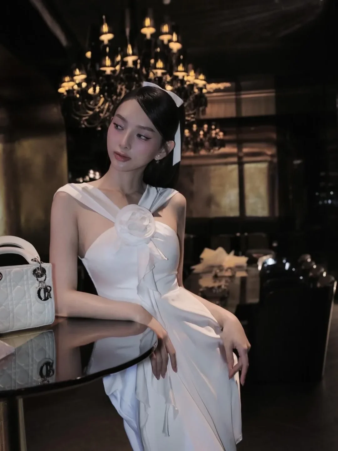 Photo 2 of Đầm trắng dự tiệc satin A236 Trân Ali