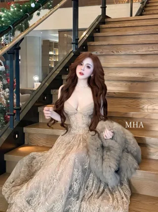 Photo 2 of Váy dạ tiệc kim tuyến nude nữ