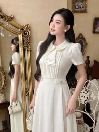 Ảnh 3 của Váy midi trắng cổ sen Elysnie