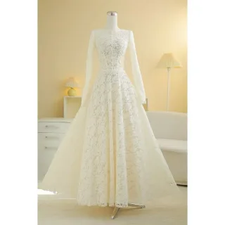 Ảnh 1 của Váy Ren Vintage Trắng Dài Tay Sò Vintage
