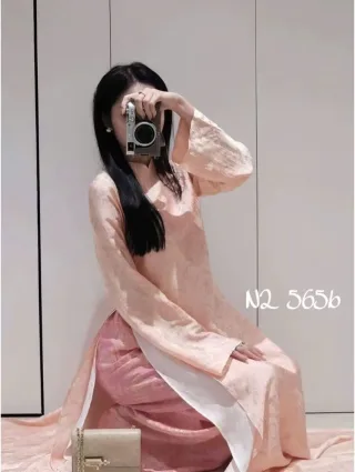 Ảnh 2 của Áo dài nữ ren hồng peach thanh lịch