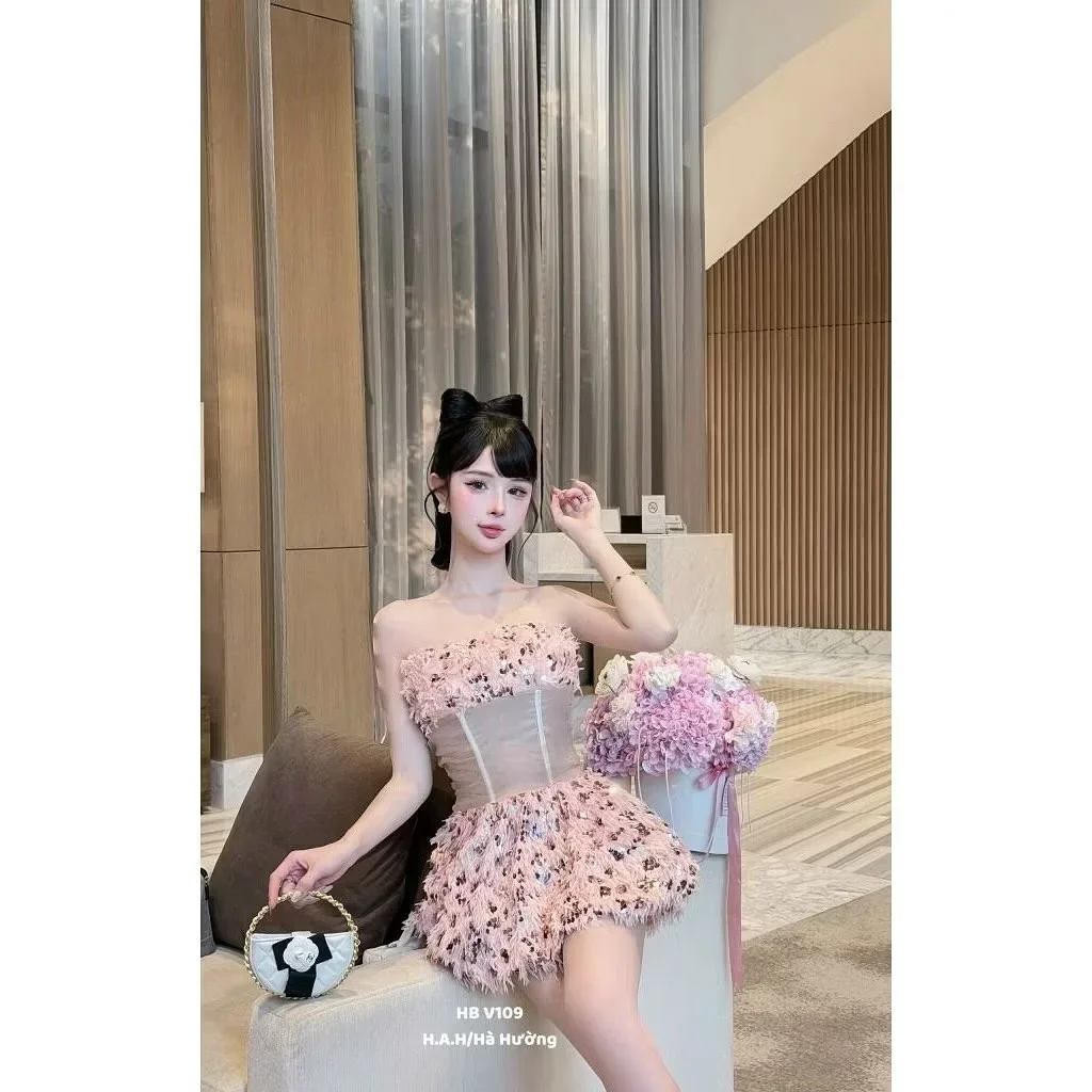 Ảnh 2 của Đầm cúp ngực sequin lông vũ hồng pastel nữ