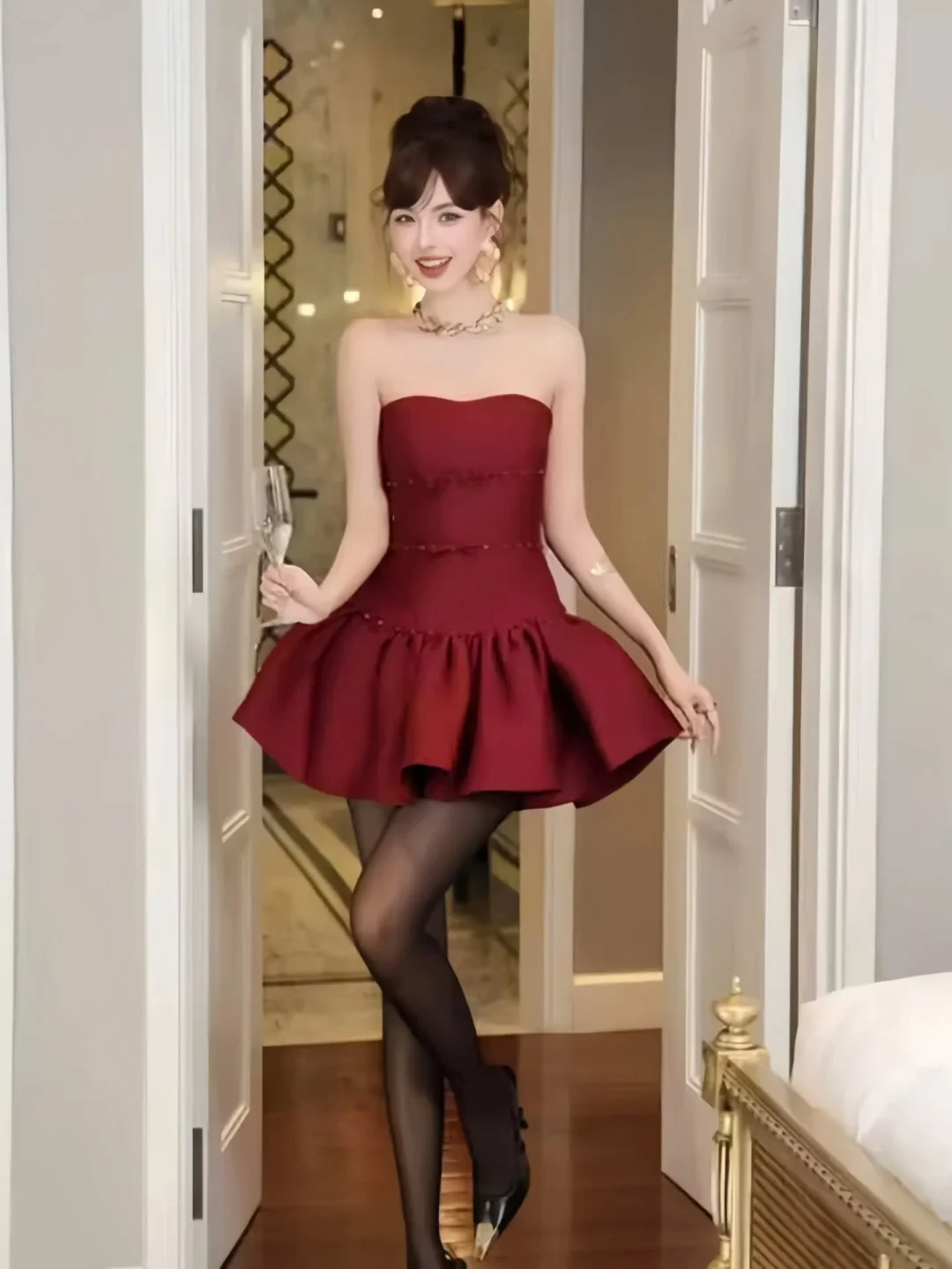 Ảnh 2 của Đầm cúp ngực peplum đỏ đô nữ