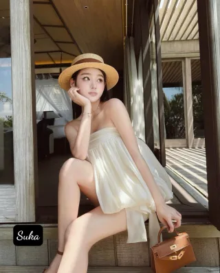 Ảnh 3 của Set áo quây trắng bong bóng nữ