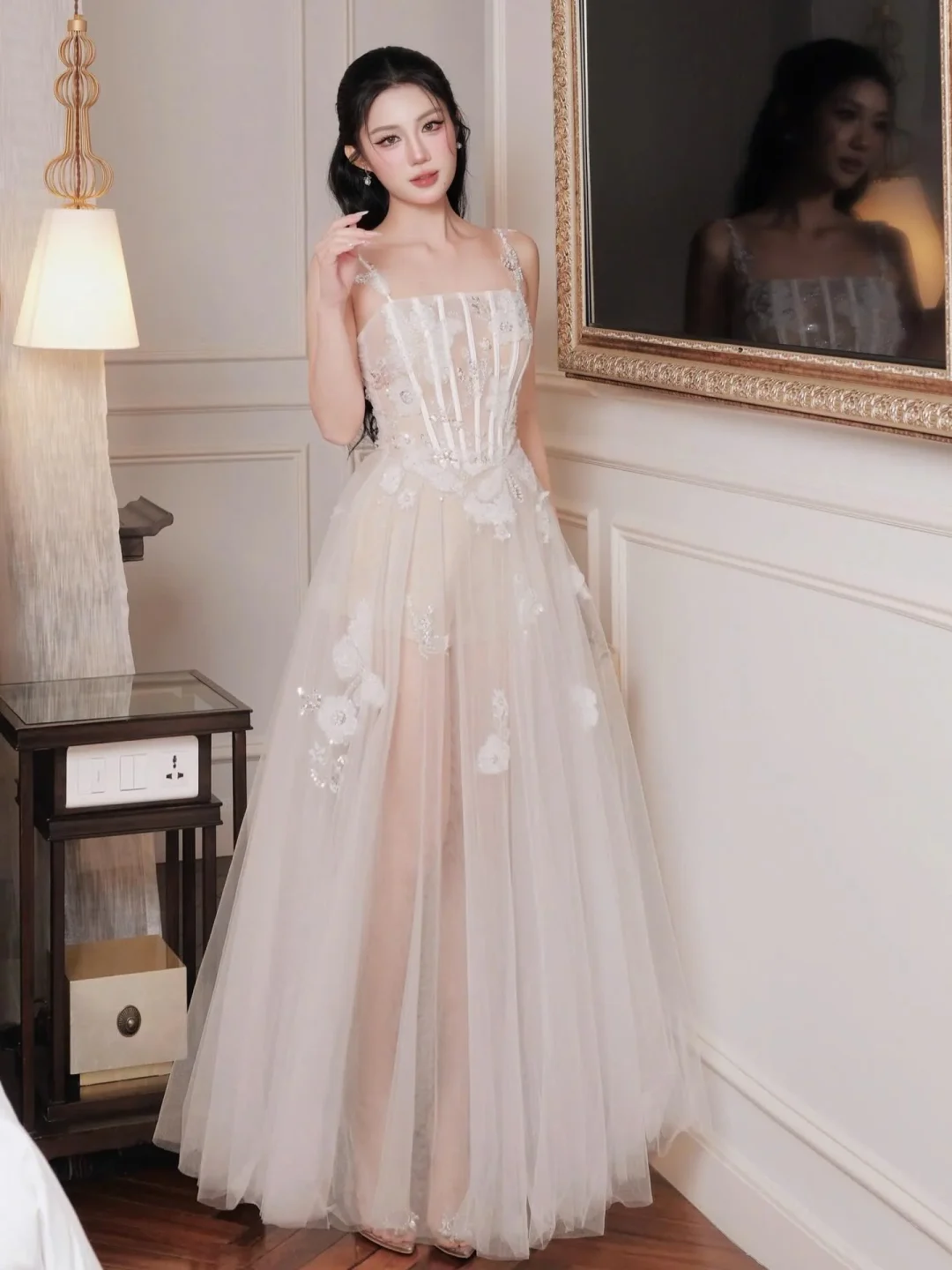 Ảnh 1 của Đầm dạ hội voan trắng kem size M