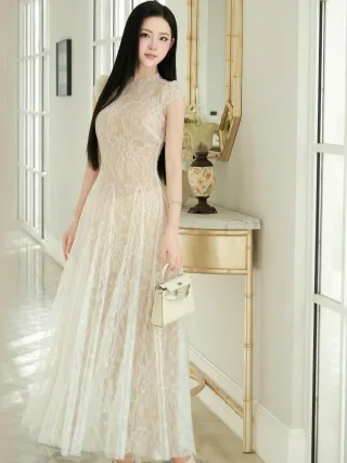 Ảnh 2 của Váy ren dạ hội trắng nữ size M