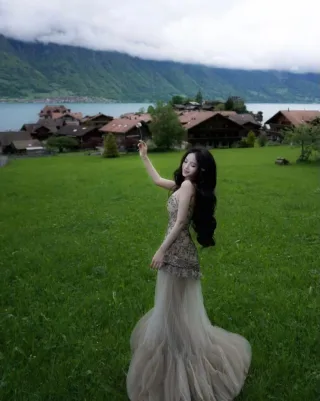 Photo 1 of Đầm maxi ren voan be nhạt size M