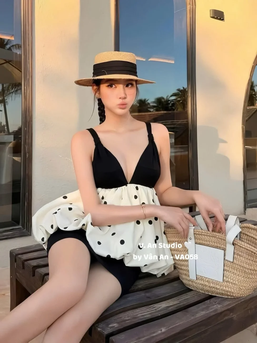 Ảnh 1 của Váy chấm bi hai dây đen trắng nữ