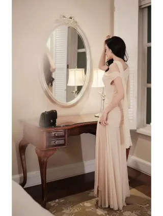 Photo 4 of Váy maxi lụa be nhạt Chou Chou