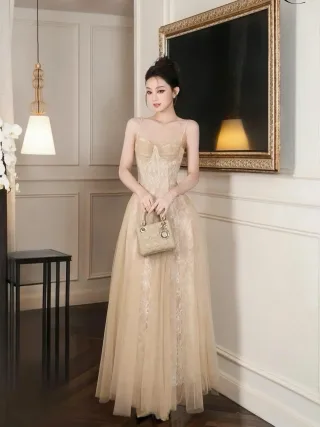 Ảnh 1 của Váy dạ hội ren tulle màu be size M