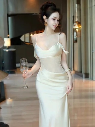 Photo 2 of Đầm dài satin hai dây màu kem