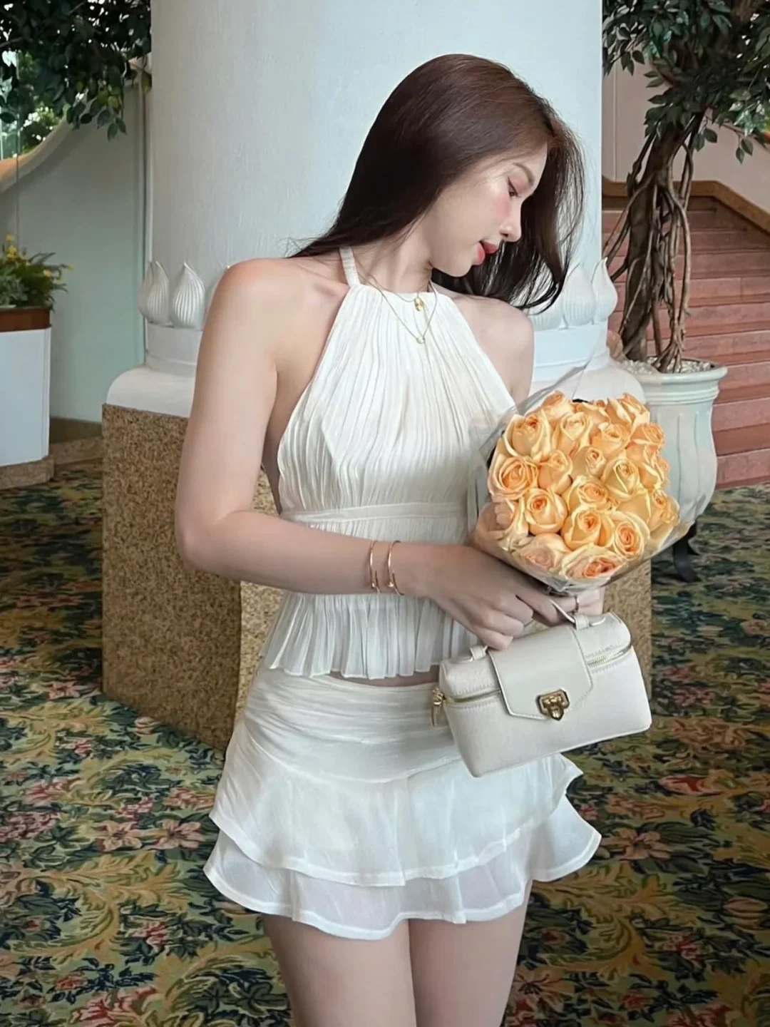 Ảnh 1 của Set áo yếm xếp nếp chân váy bèo trắng nữ