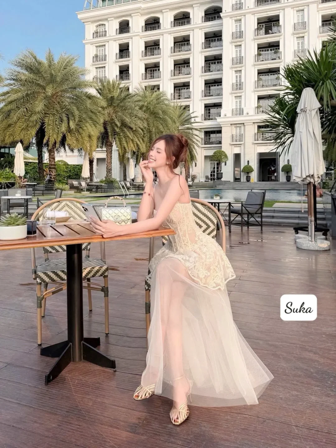 Photo 2 of Đầm ren tulle kem size M nữ