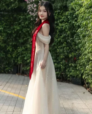 Photo 3 of Váy dạ hội voan trắng kim tuyến nữ