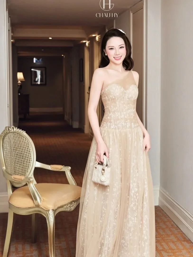 Photo 1 of Đầm dạ hội kim sa be nữ