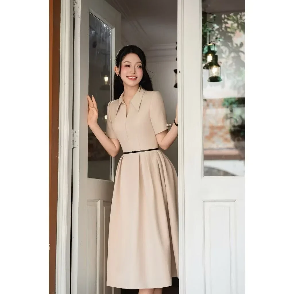 Photo 1 of Đầm midi be nhạt Calie size S