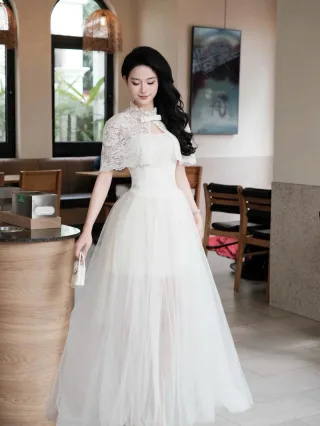 Photo 1 of Váy tiệc ren trắng nữ TC Dress