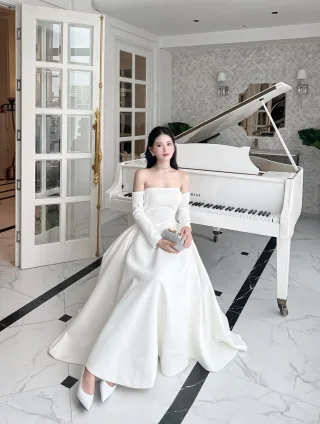 Photo 4 of Váy cưới trắng trễ vai C'lyn