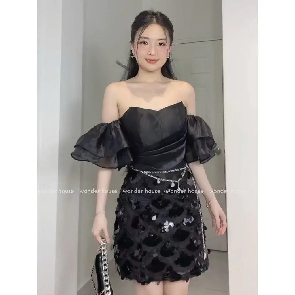 Photo 1 of Váy cúp ngực tay phồng sequin đen